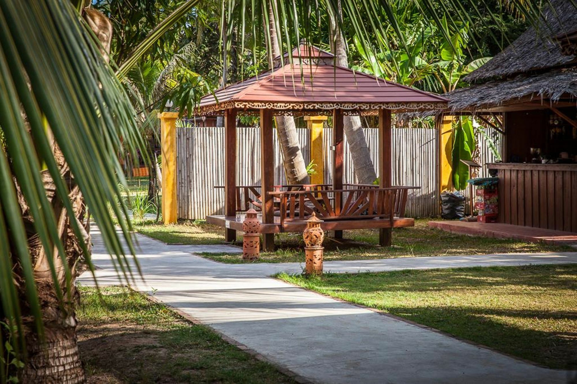 Lanta Pearl Beach Resort Ko Lanta Exterior foto