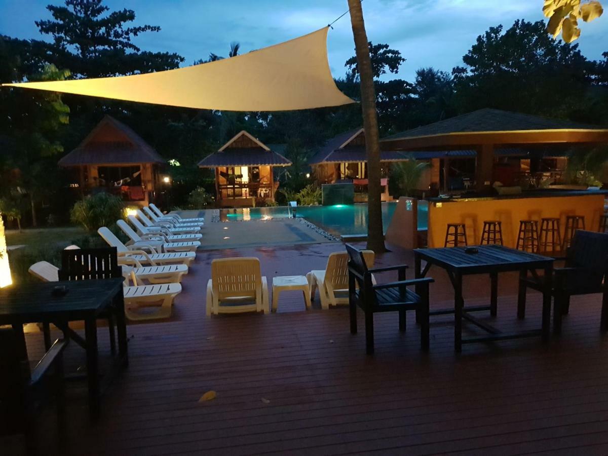 Lanta Pearl Beach Resort Ko Lanta Exterior foto